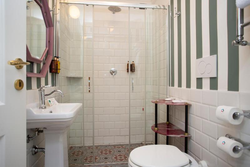 Triple Room image 2