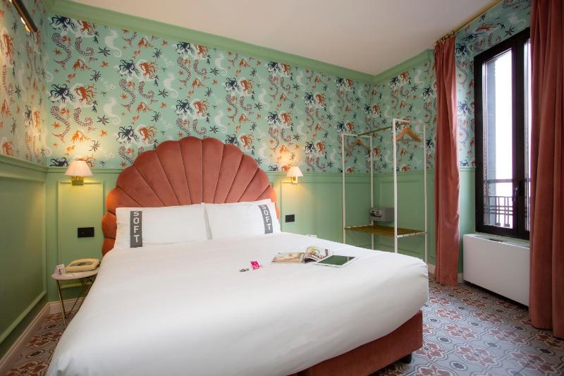 Double or Twin Room image 1