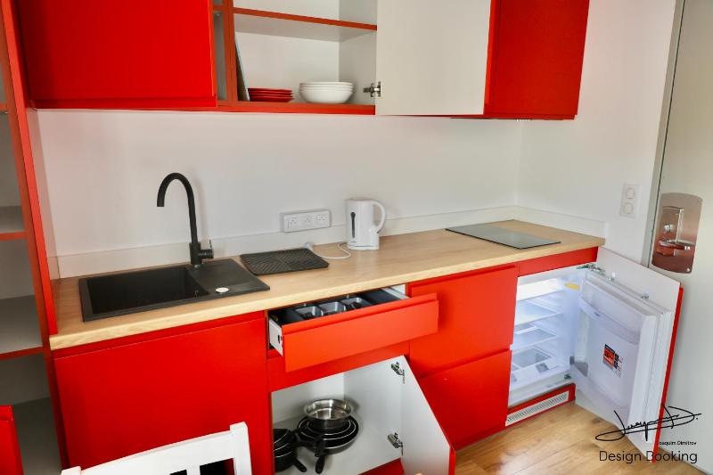 Studio Apartment image 4