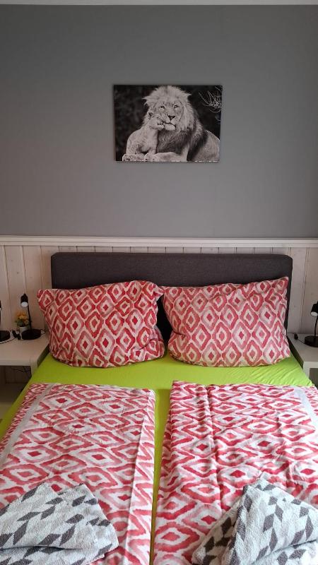 Family Room image 4