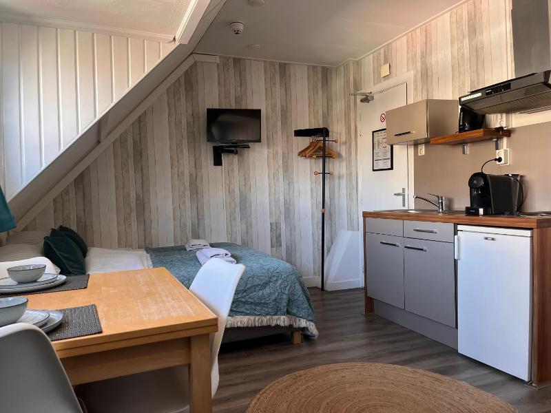 Bed & Breakfast Hotel Zandvoort - image 29