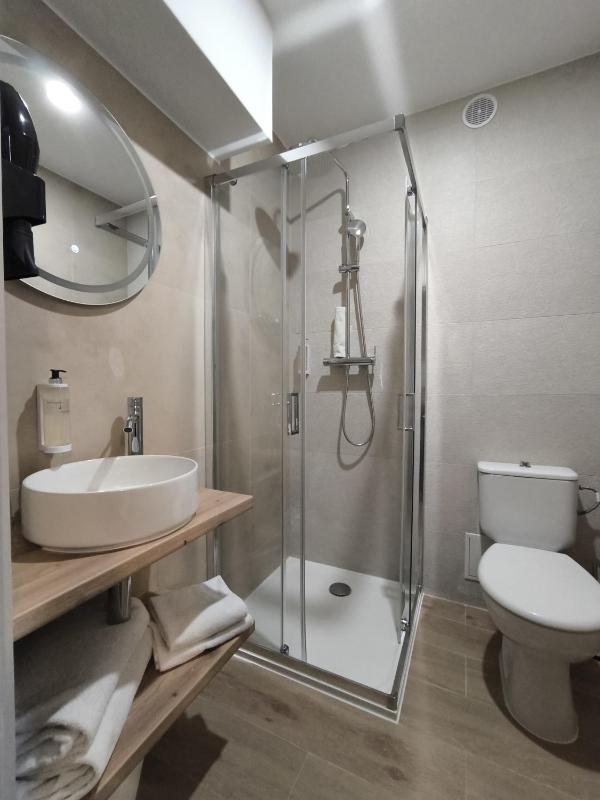 Double Room image 1