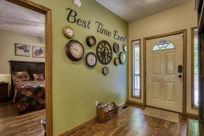 Best Time Ever - image 30