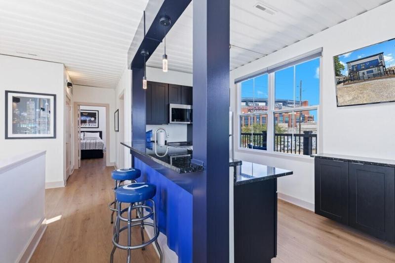 Stadium Container Club House - image 2