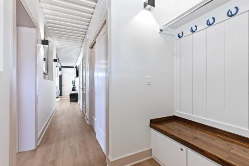 Stadium Container Club House - image 24