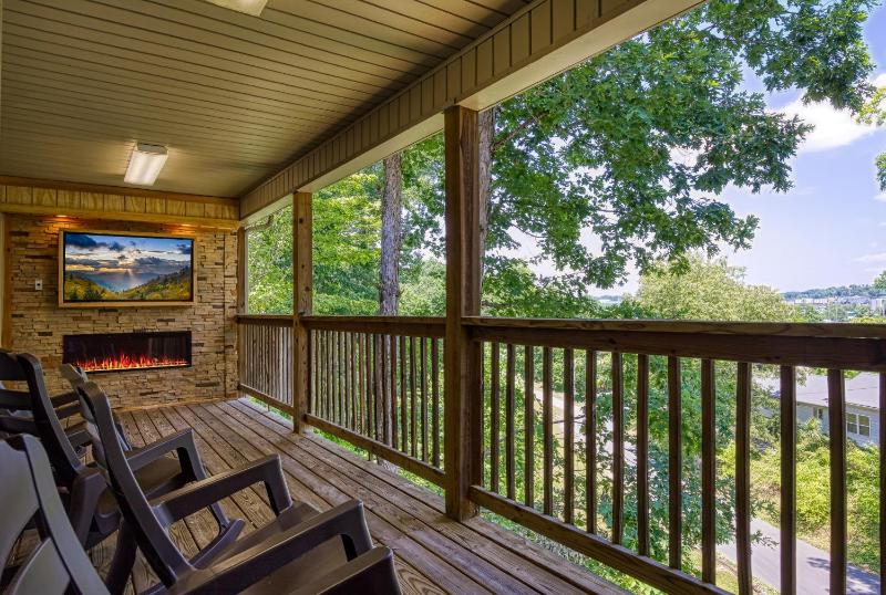 Chalet image 1