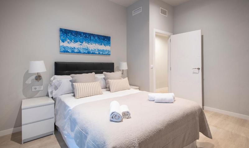 Apartamento 4 dormitorios en Calle Roselló You Stylish Apartments - image 15