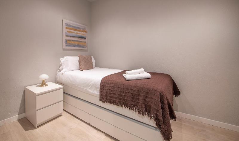 Apartamento 4 dormitorios en Calle Roselló You Stylish Apartments - image 11