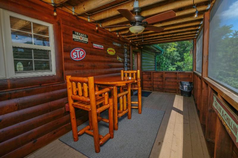 Perky Peaks Lodge - image 13