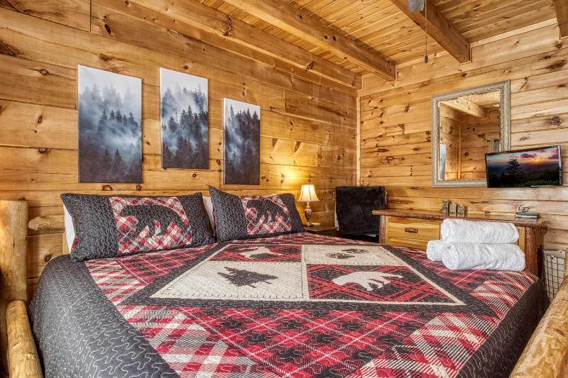 Baby Bear Cabin - image 32