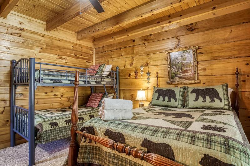 Baby Bear Cabin - image 11