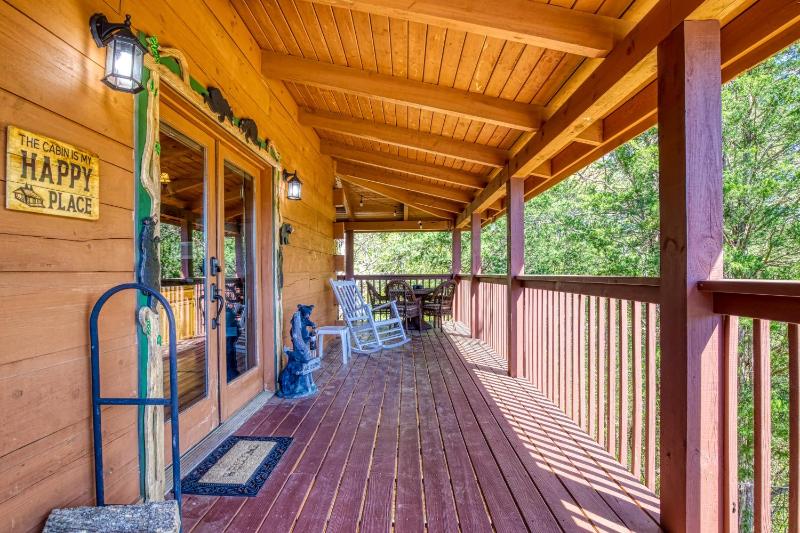 Baby Bear Cabin - image 26