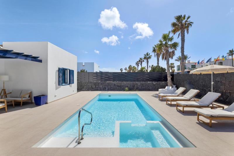 Deluxe Villa image 3
