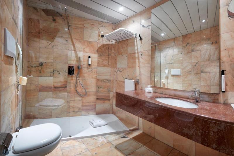 Triple Room image 1