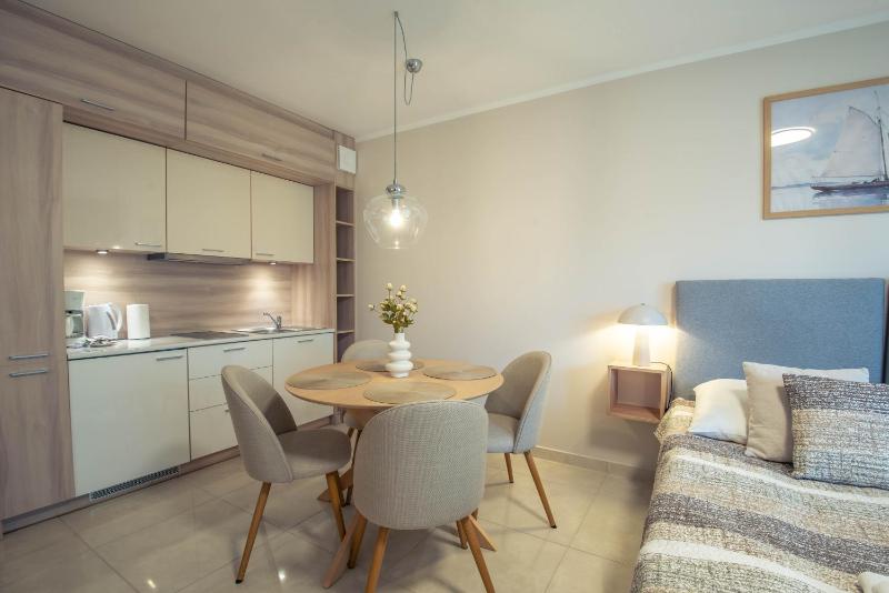Apartamenty Zdrojowa 18 Studio z ogródkiem - Apartamenty na Wyspie - image 25