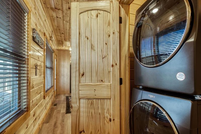 Cozy Cub Cabin - image 31