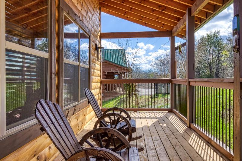 Cozy Cub Cabin - image 21