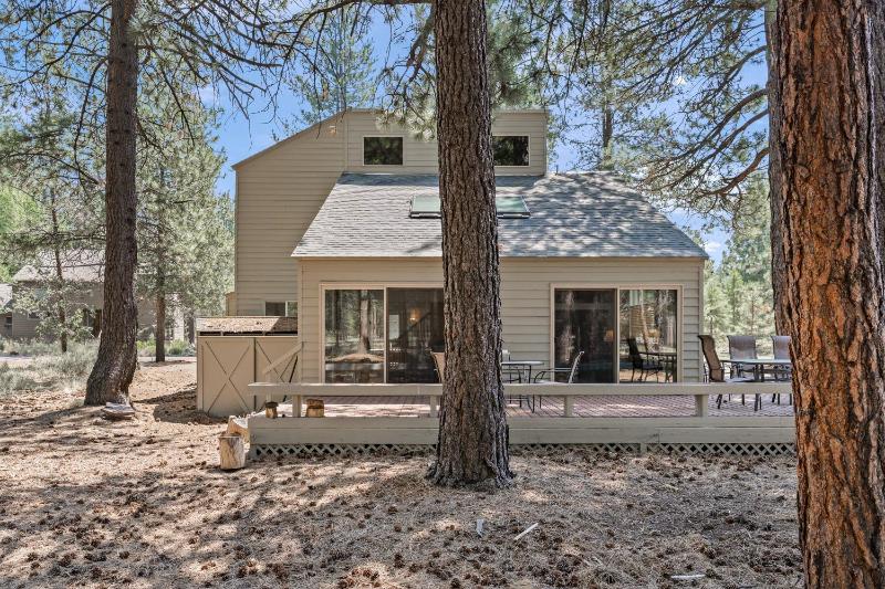 4br 2 Bath home in 2 Landrise - image 24