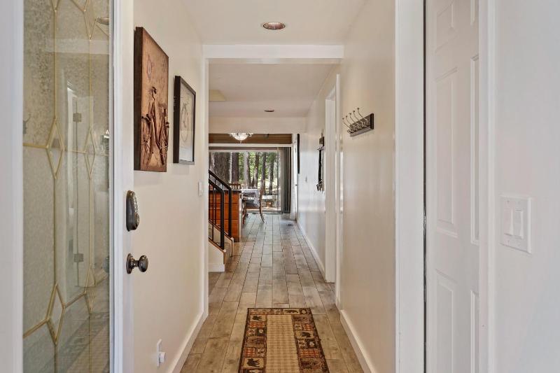 4br 2 Bath home in 2 Landrise - image 6