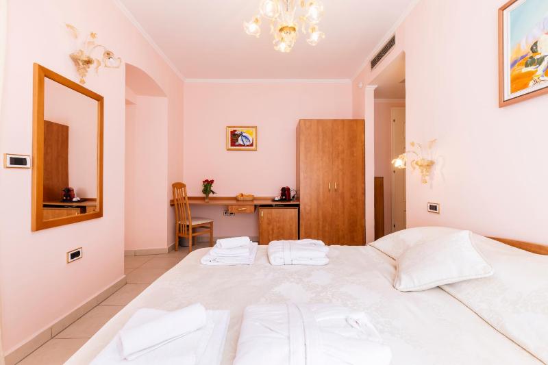 Villa Cassia - image 31