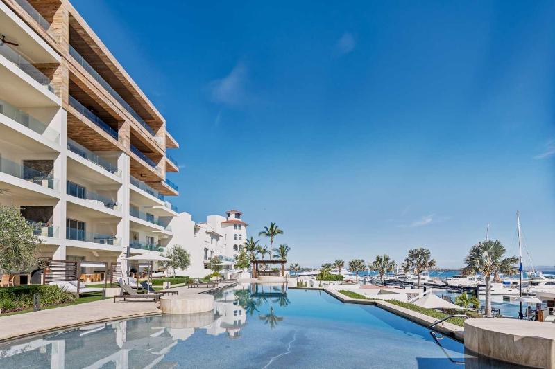 Live Aqua Private Residences La Paz - image 5