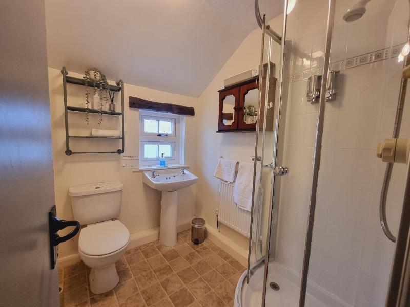 Double Room with Garden View image 3