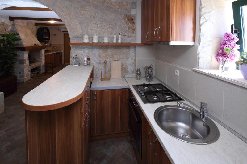 Family friendly house with a swimming pool Makarska - 22882 - image 31