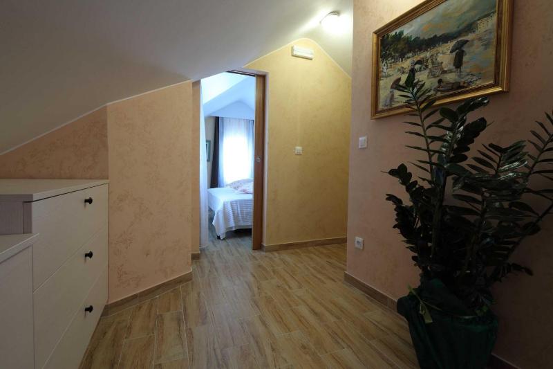 Family friendly house with a swimming pool Makarska - 22882 - image 2