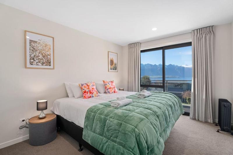 Quiet Home with Stunning Lake & Mountain Views - image 24