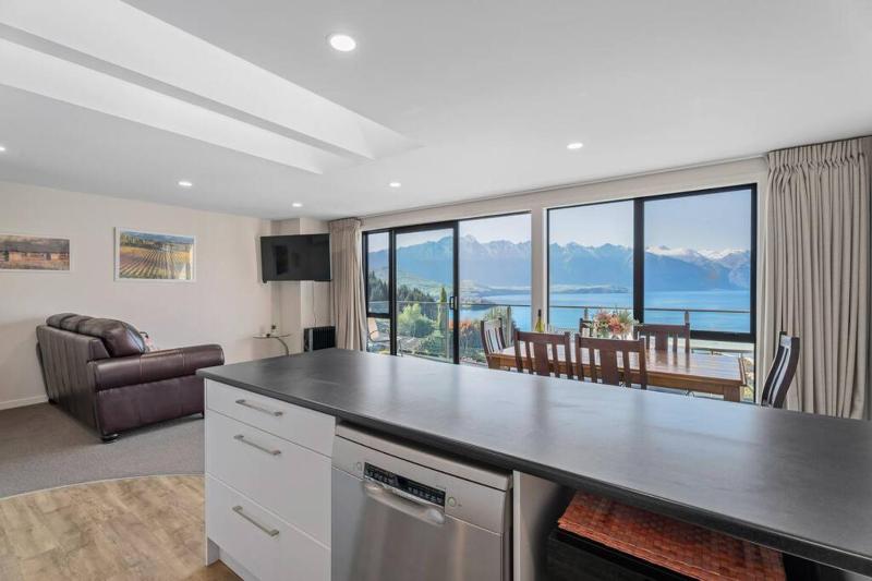 Quiet Home with Stunning Lake & Mountain Views - image 5