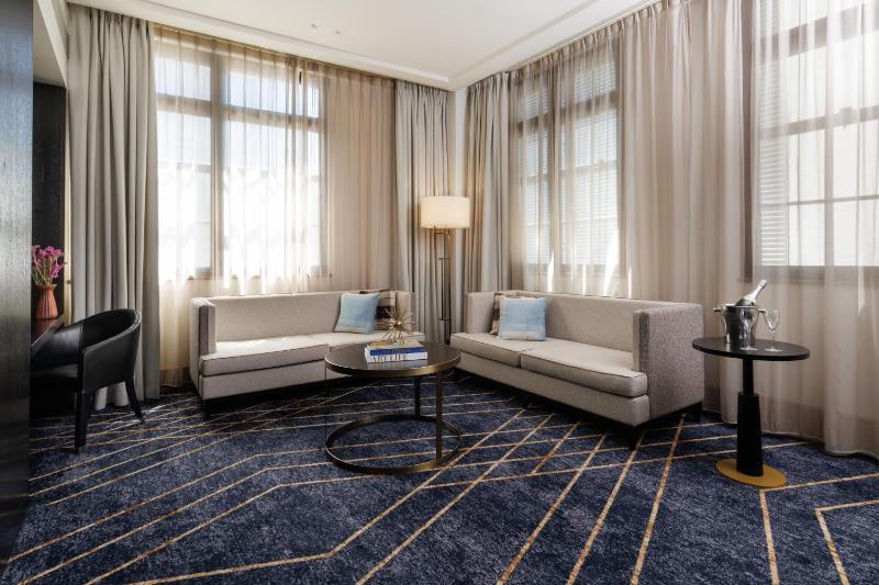Margot Suite image 4