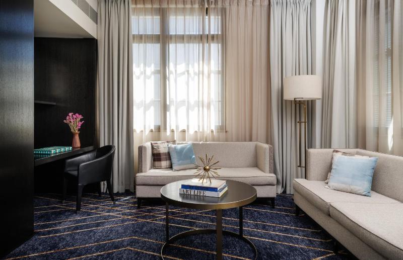 Margot Suite image 3