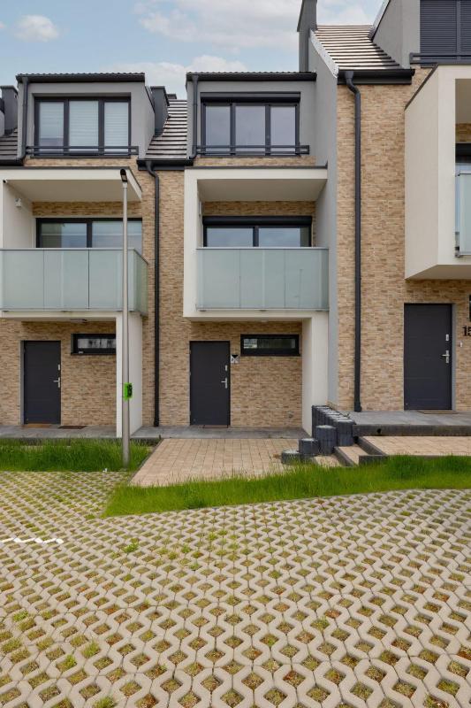 Dwupoziomowy Apartament z Parkingiem - Taras i Balkon - 3 Sypialnie by Noclegi Renters - image 13