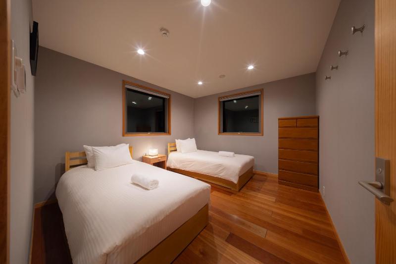 Bluebird Chalets - image 14