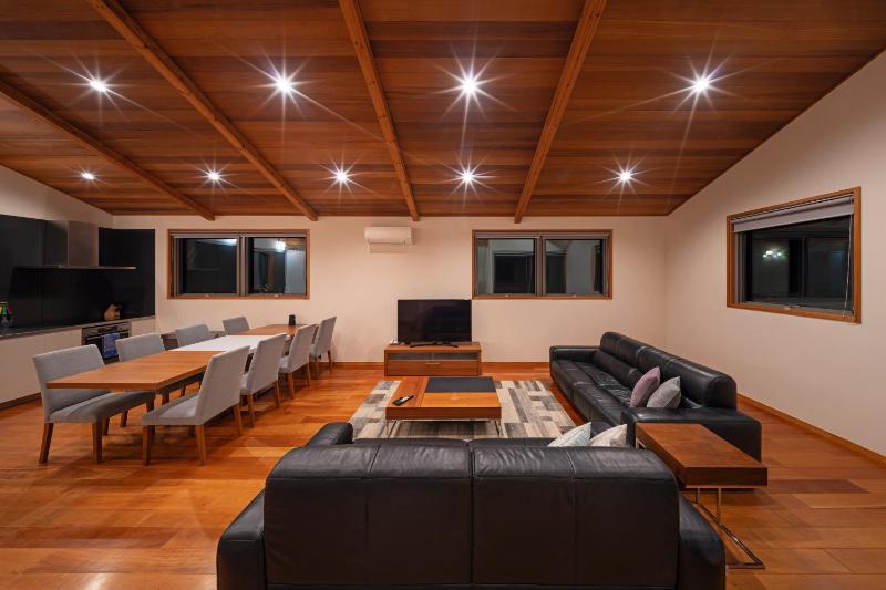 Bluebird Chalets - image 4