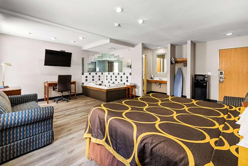 King Studio Suite - Non-Smoking image 1