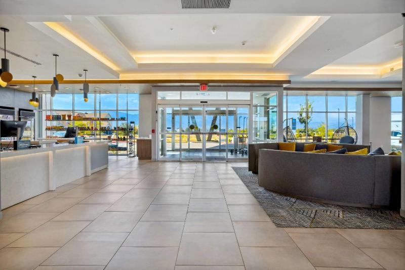 Tru by Hilton Colorado Springs Airport - image 8