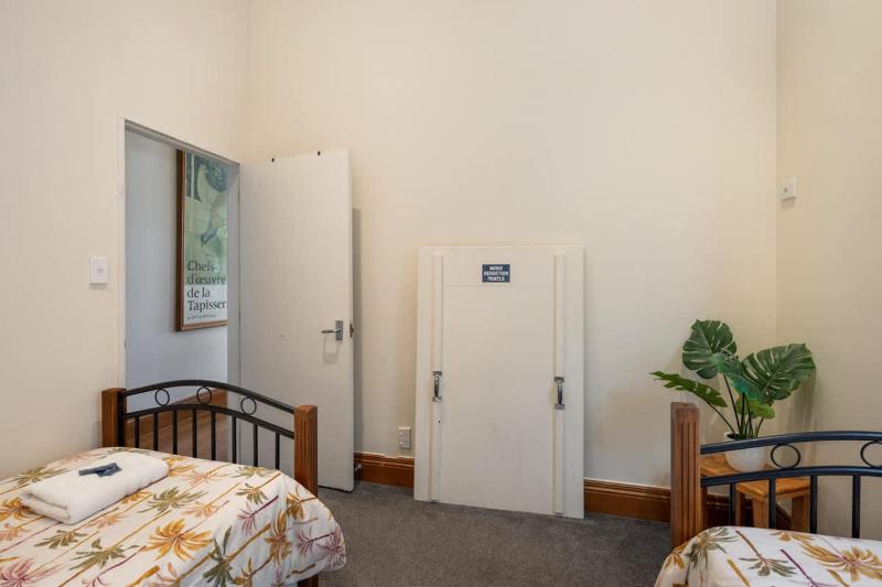 Lambton Quay Loft - Sleeps 11 - image 28