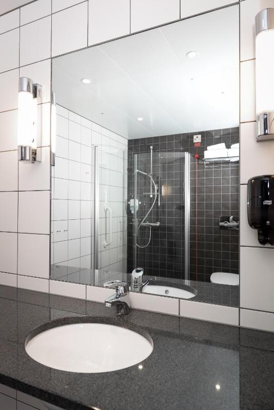 Pingvinhotellet UNN Tromsø - image 21