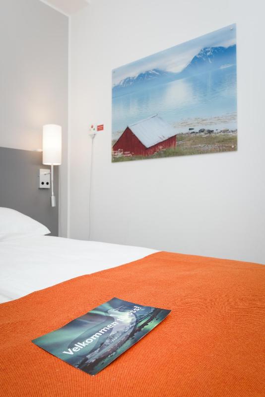 Pingvinhotellet UNN Tromsø - image 4
