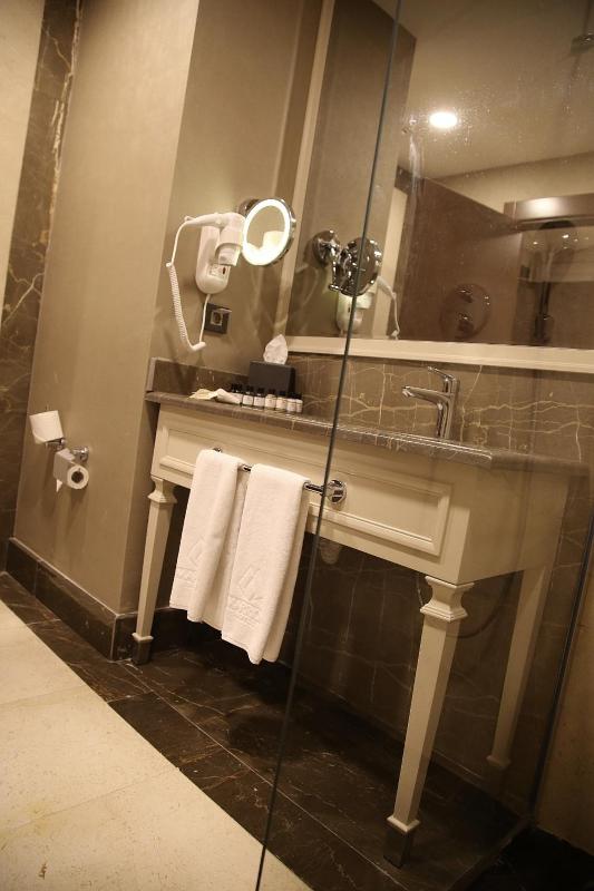 Single Room image 2