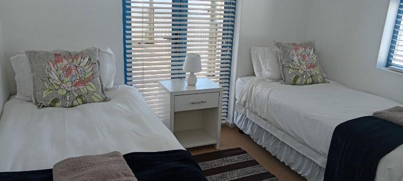 Relax in Style at La Kruger Blue Langebaans Premier Holiday Home - image 12