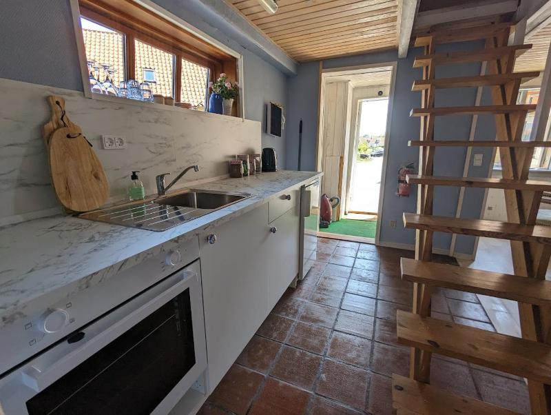One-Bedroom House image 4