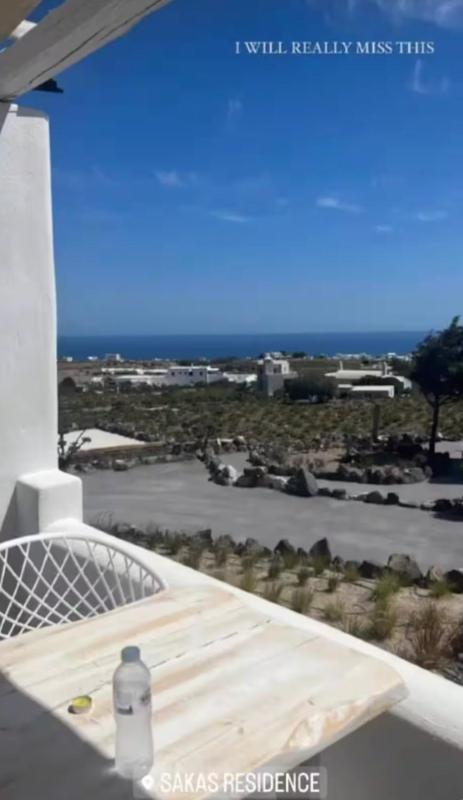 Double Room with Sea View image 2