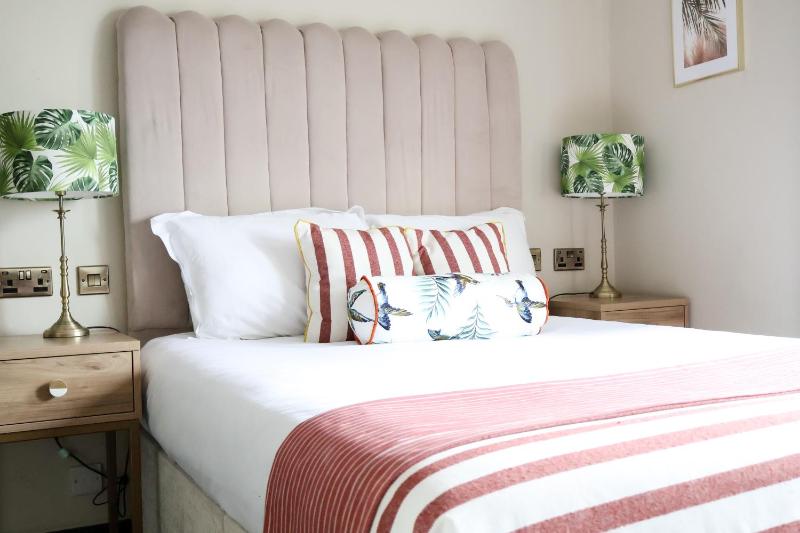 Cozy Double Room image 1