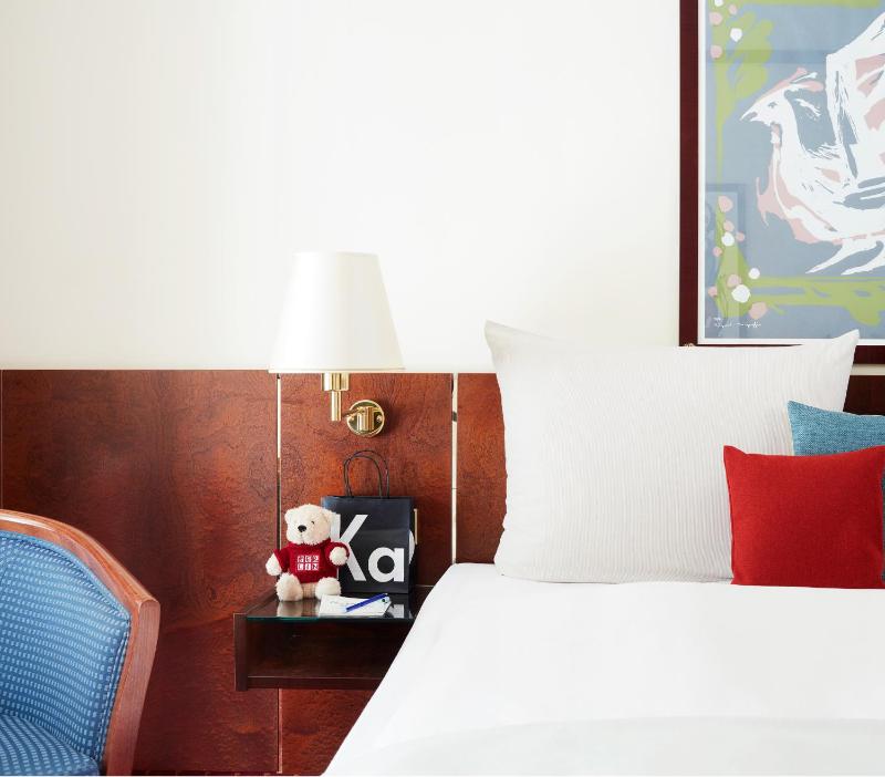 Business Single Room image 3