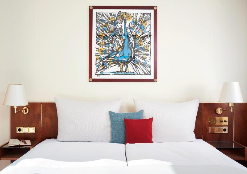 Family Apartment (3 Adults) image 3