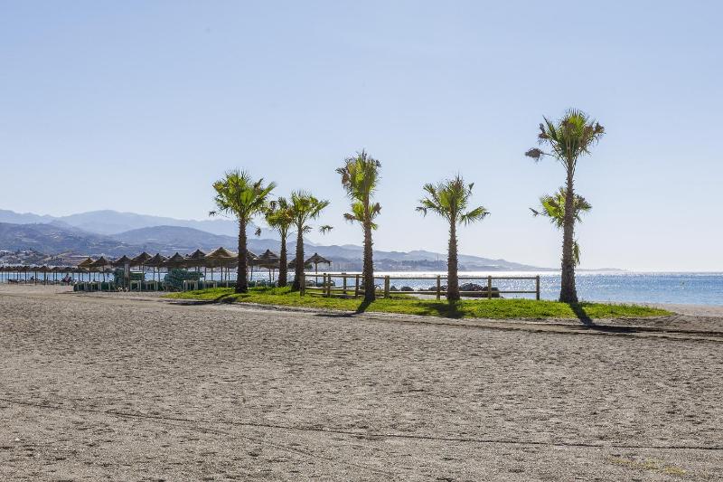 A&N Torre del Mar Holiday Apartment Near Beach - image 2