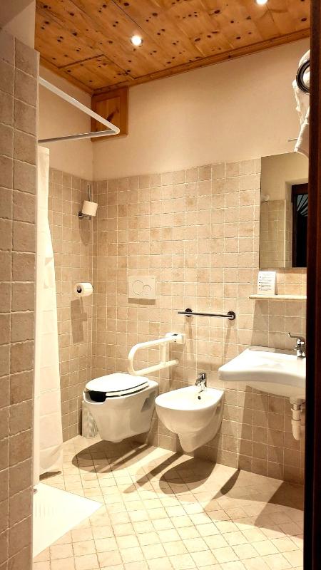 Arena in Love - Centre Rooms - image 8