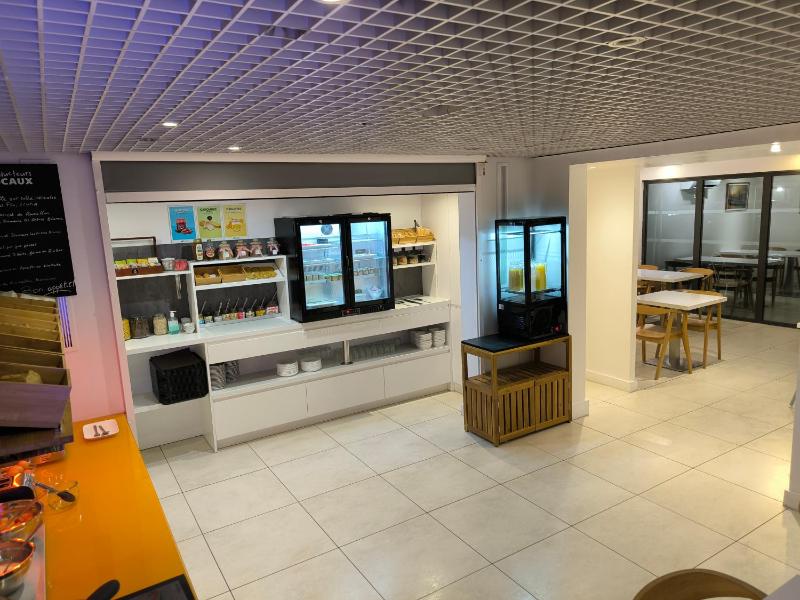 Brit Hotel Porte d'Espagne - image 15